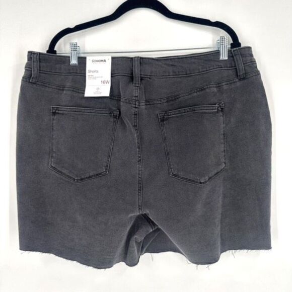 NWT Sonoma Women’s Plus Premium Hi Rise Cut Off‎ Black Denim Short Size 16 - Picture 3 of 12